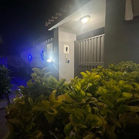 Guest House Il Faraone Φιουμιτσίνο Εξωτερικό φωτογραφία