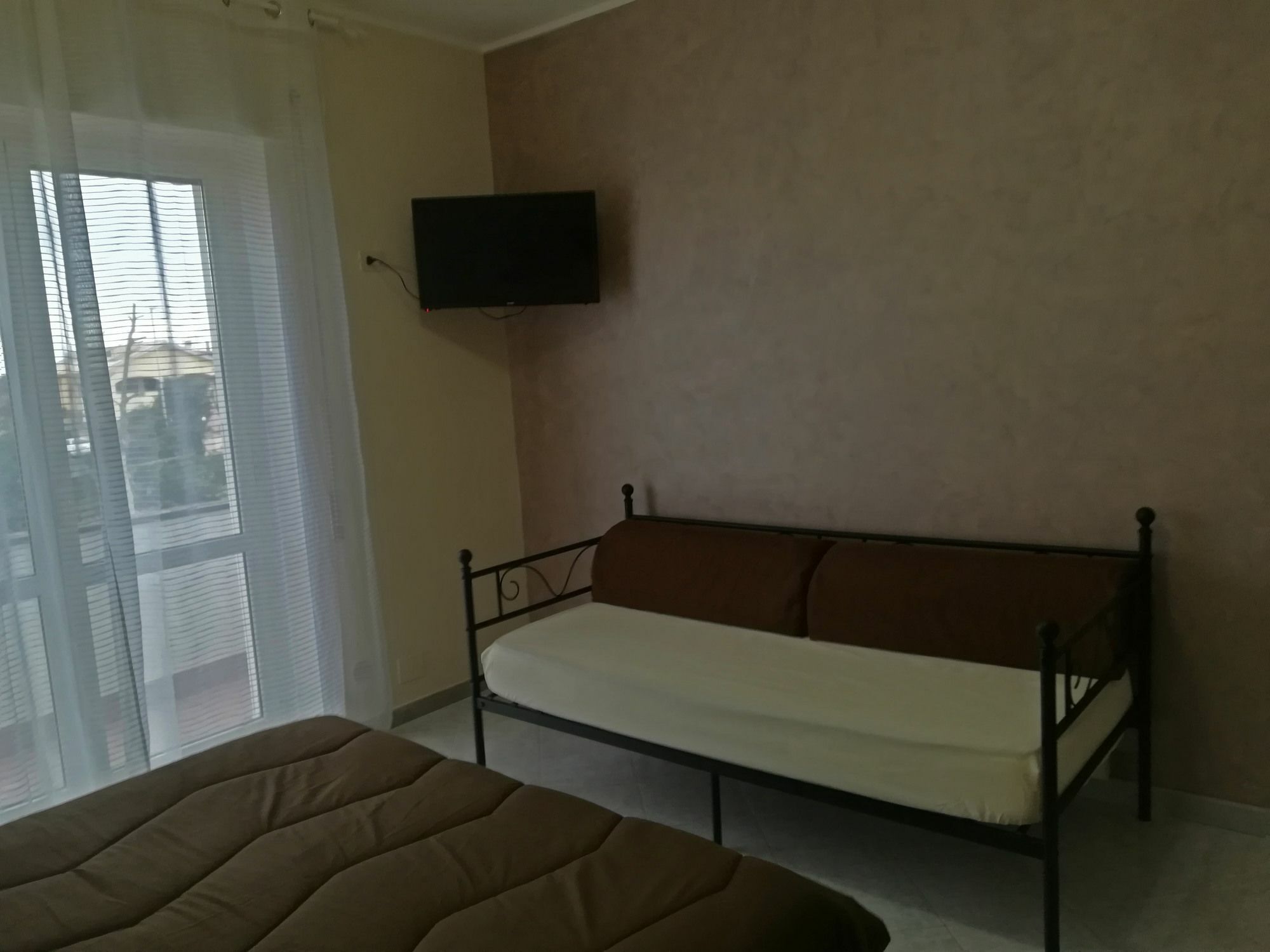 Guest House Il Faraone Φιουμιτσίνο Εξωτερικό φωτογραφία